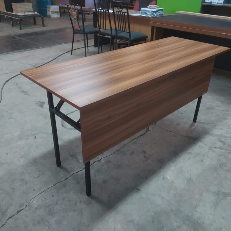 Meja Lipat